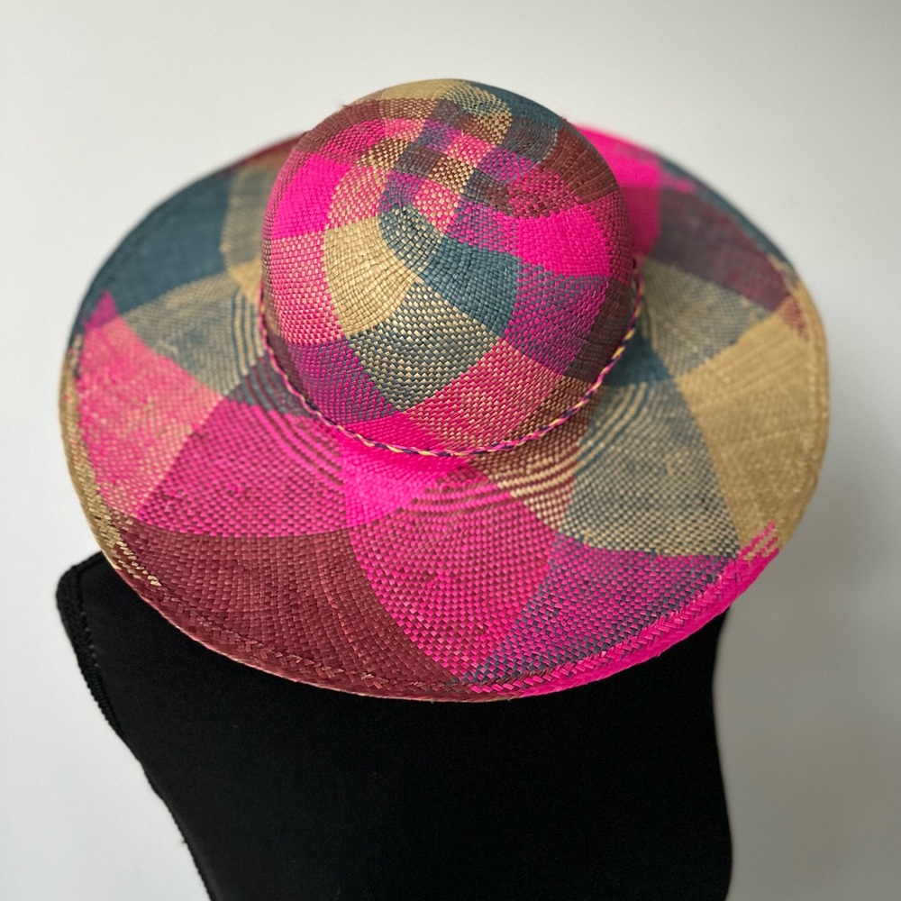 Original cana flecha hat 
Pink and Blue Plaid Wide-Brimmed Sun Hat